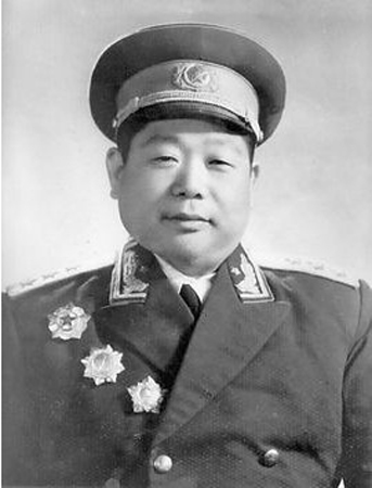 陈锡联.jpg