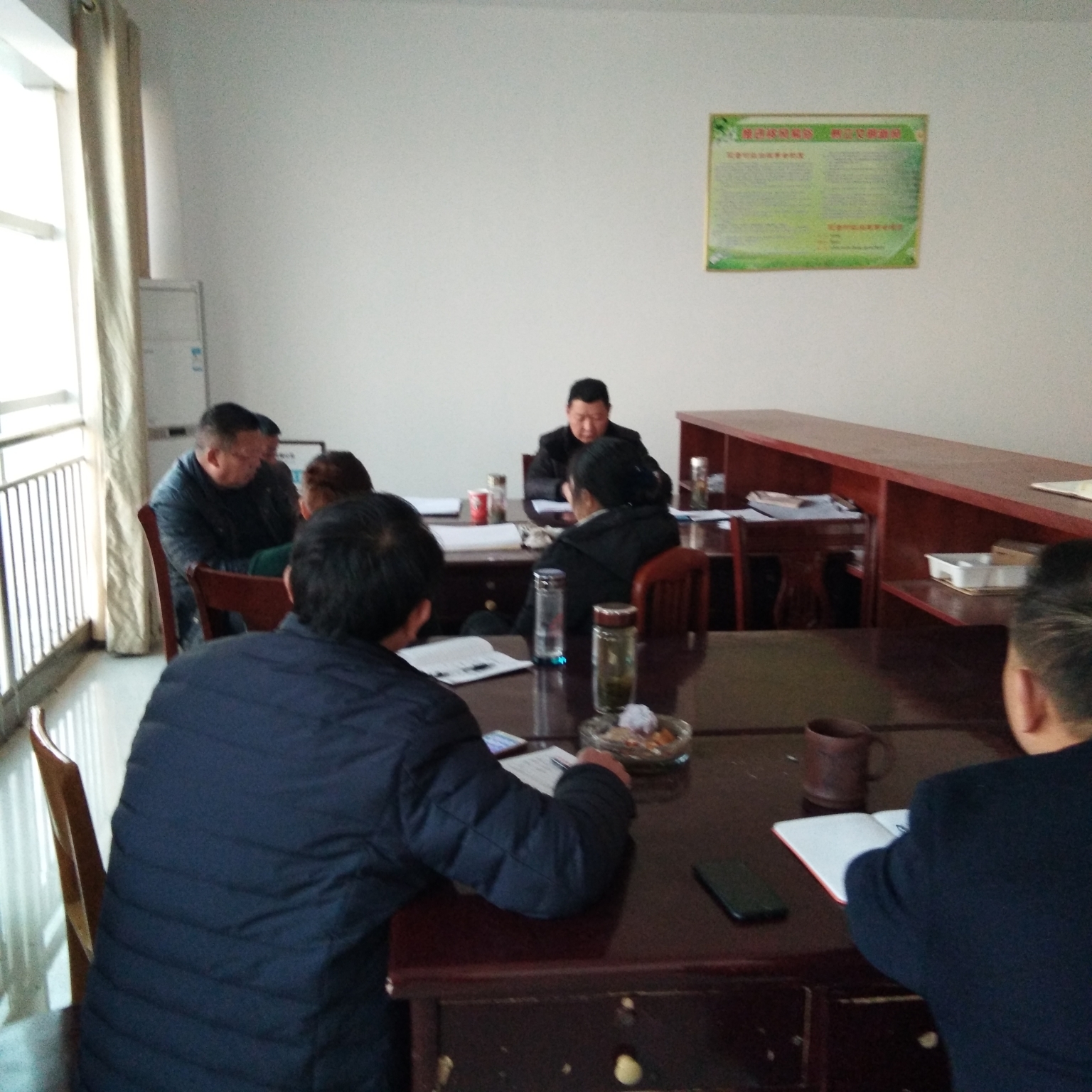 我村召开秸秆焚烧综治利用会议