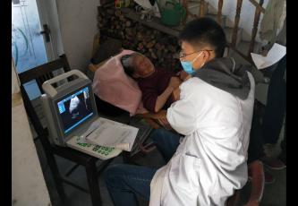 ����弯�п�չ��ͥҽ����Լ��